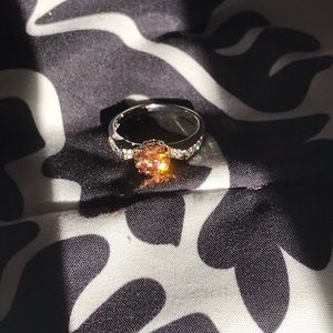 Women’s Fashion Ring